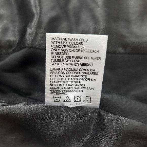 Black quilted winter vest - Andrew Marc brand - Picture 8 of 11